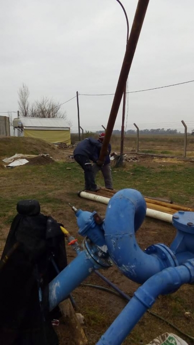 EXTRACCIÓN DE LA BOMBA DE AGUA.