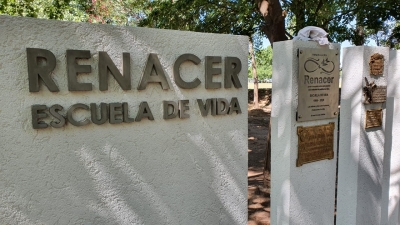 REINAUGURACIÓN Y DESCUBRIMIENTO DE PLACAS JUNTO AL GRUPO RENACER.