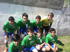 FÚTBOL INFANTIL DE LA ESCUELA MUNICIPAL DE DEPORTES JUGÓ CON DALMACIO VÉLEZ DISPUTANDO EL TORNEO "EVELINA DE URQUÍA".