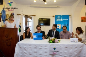 ENTREGA DE CERTIFICADOS DEL BANCO DE LA GENTE Y VISITA A DEPENDENCIAS MUNICIPALES