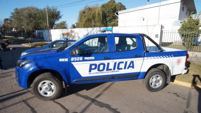 ENTREGA DE UNIDAD MÓVIL 0 KM. MÁS $ 256 MIL PARA LA COOPERADORA POLICIAL- COMISARÍA GENERAL DEHEZA.
