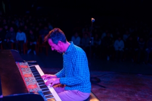 CONCIERTO DIDÁCTICO DE PIANO RODANTE.