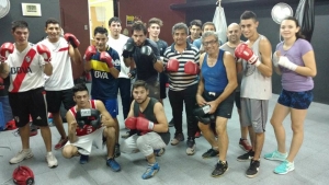 ENTREGA DE ELEMENTOS PARA LA ESCUELA LOCAL DE BOXEO