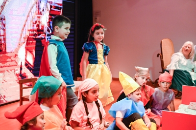 EL GRUPO DE TEATRO INFANTIL "EL CANTARITO" MOSTRÓ SU TRABAJO ANUAL.